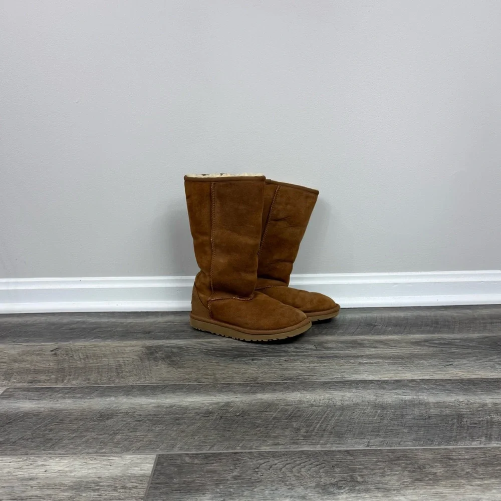 UGG Kids‎ Tan Suede Boots
